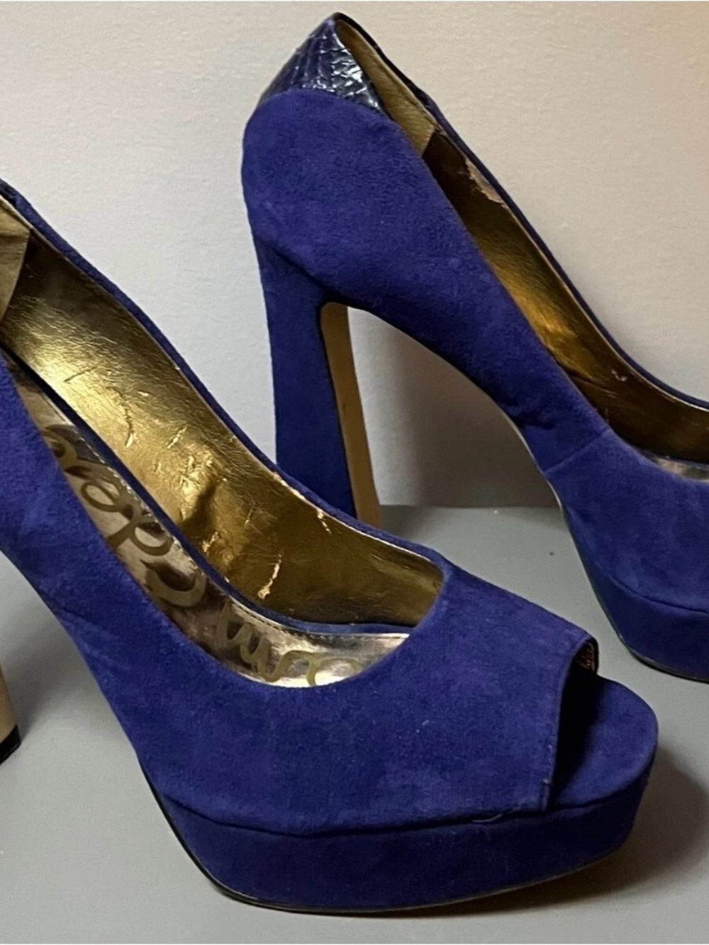 Sam Edelman Women's Blue Suede Peep-Toe Platform Pumps - Picture 2 of 10